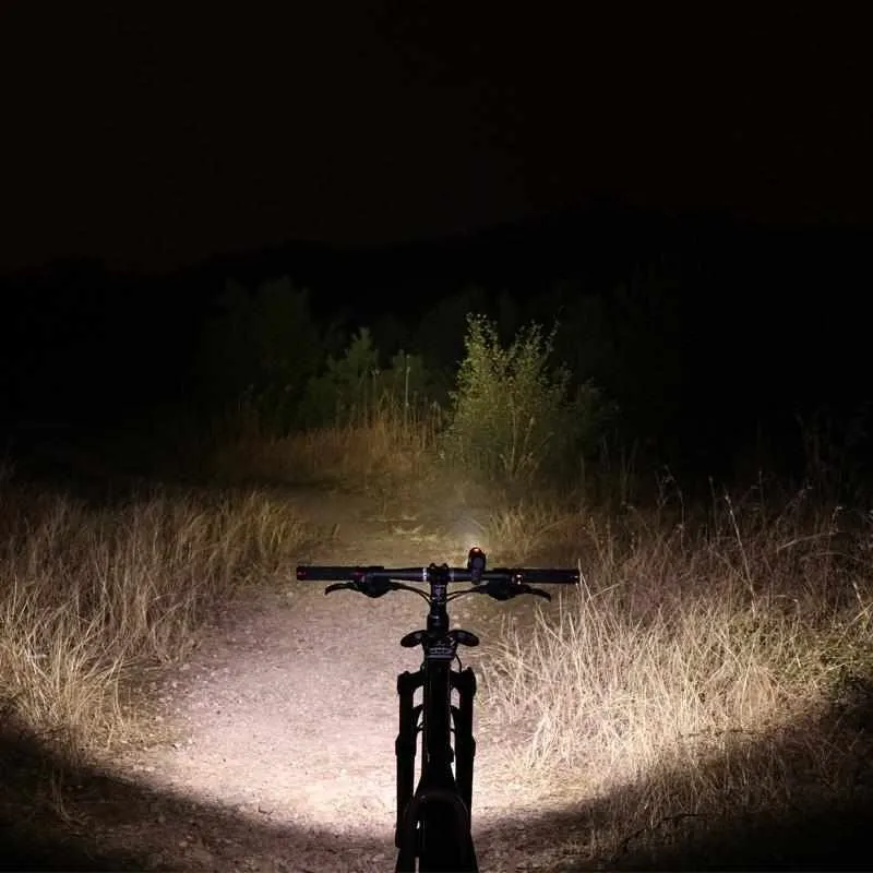 Bicycle Light Power Bank Waterproof USB Rechargeable Bike Light - Side Warning Flashlight 700 Lumen 2000mAh 5 Modes