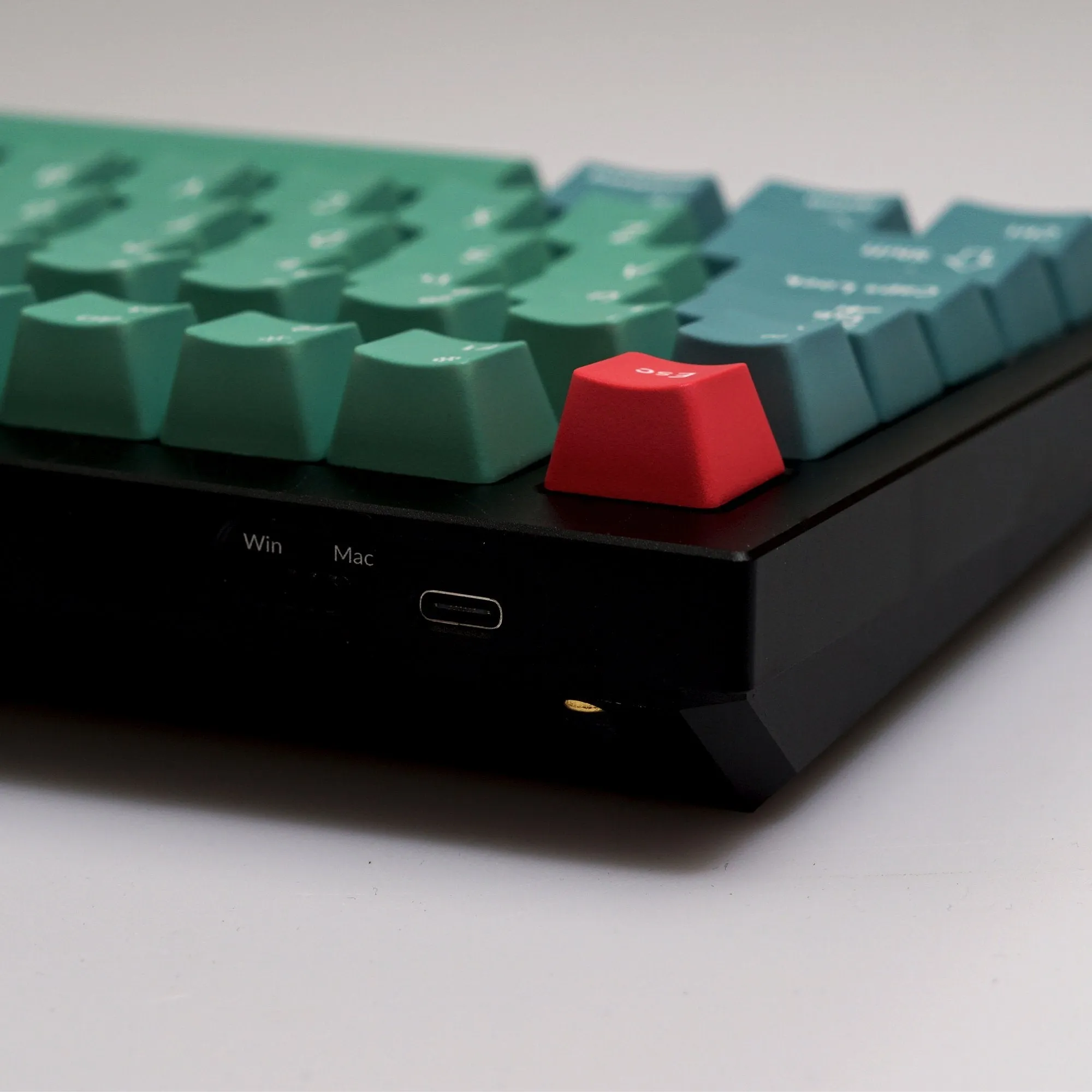 Custom Q1 QMK Mechanical Keyboard (Q1 Carbon Black)( Forest Keycap)