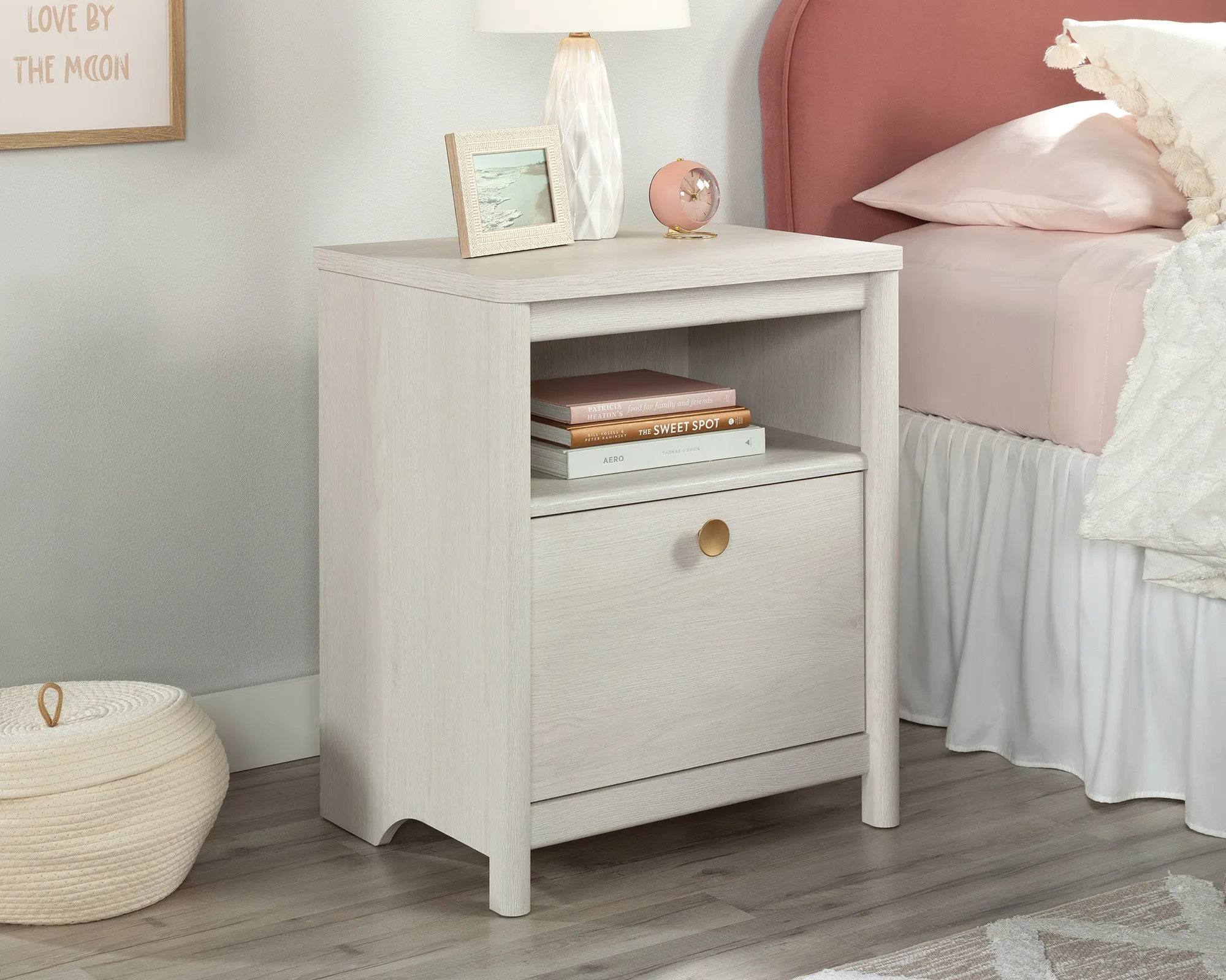 Dover Edge Night Stand Go