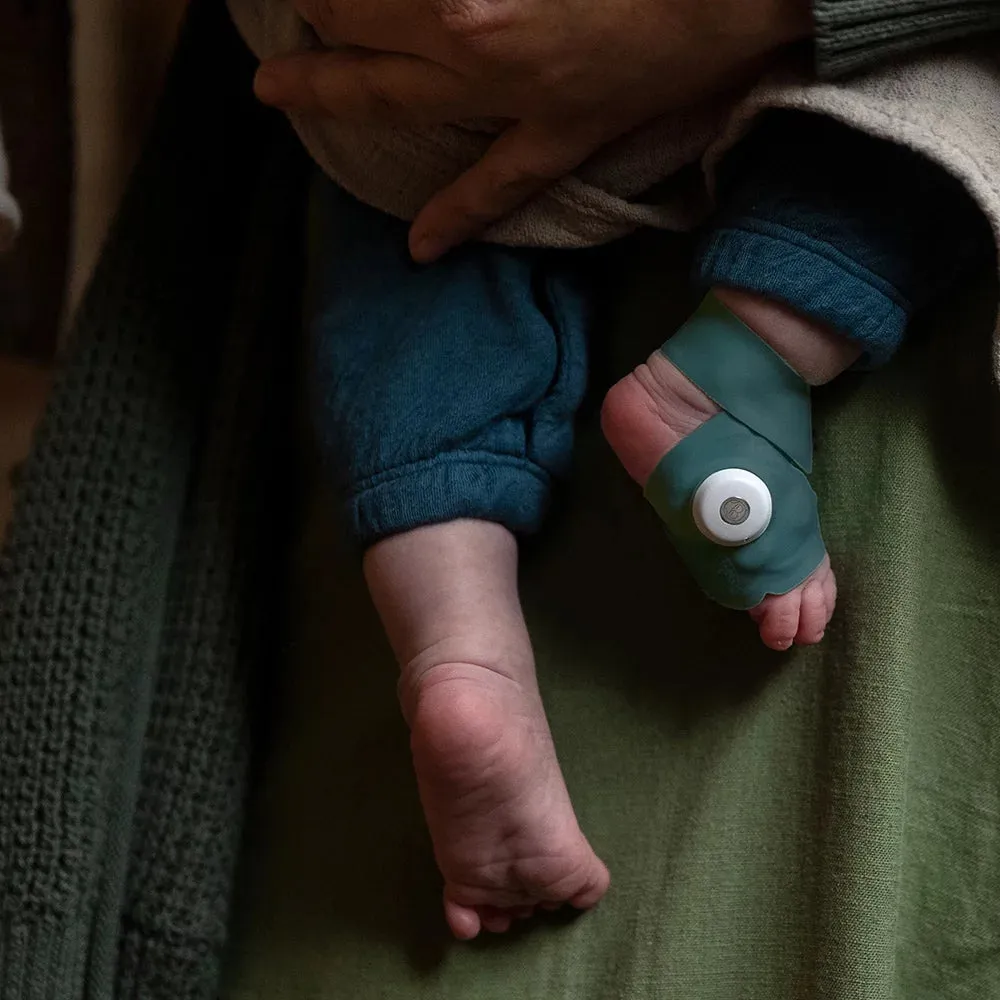 Dream Duo - Smart Portable Video Baby Monitor - HD Video Camera   Sock with Heart Rate, AVG Oxygen Tracker - Deep Sea Green