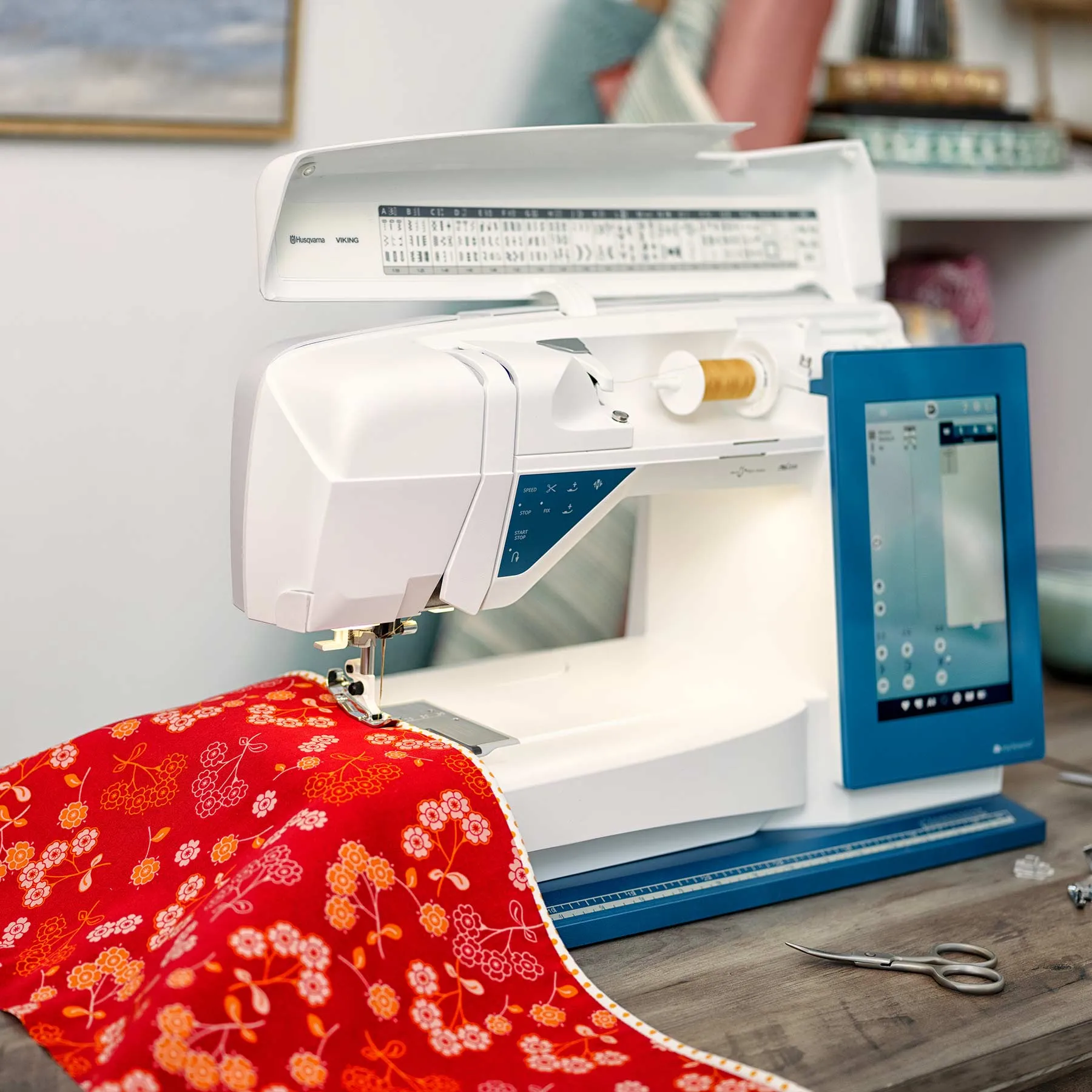 HUSQVARNA® VIKING® DESIGNER SAPPHIRE™ 85 Sewing & Embroidery Machine  🎄 Holiday Bundle