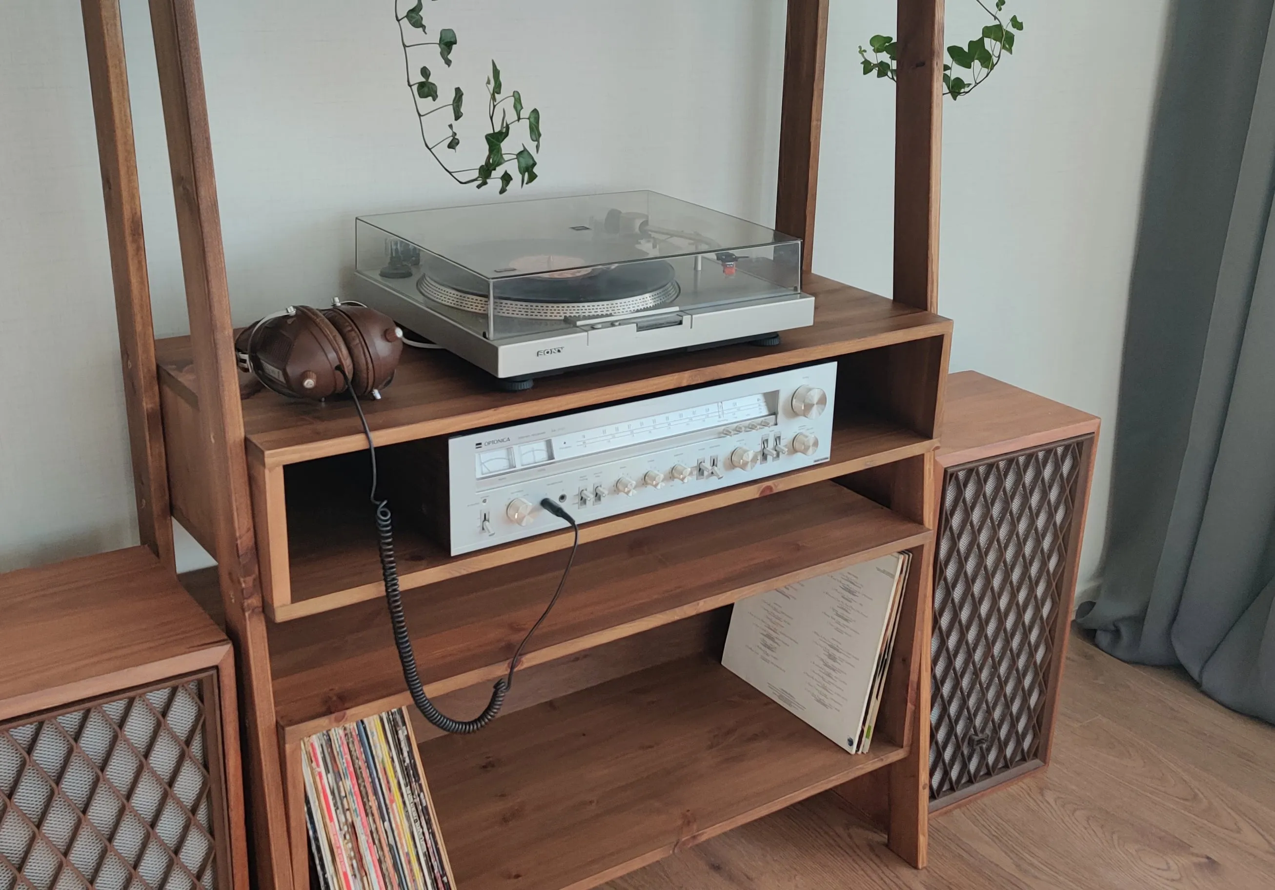 Mid Century - Record Player Stand, Vinyl LP Record Storage, Hifi Rack, Turntable Unit, Vinyl Storage Furniture - Many Colours Available!