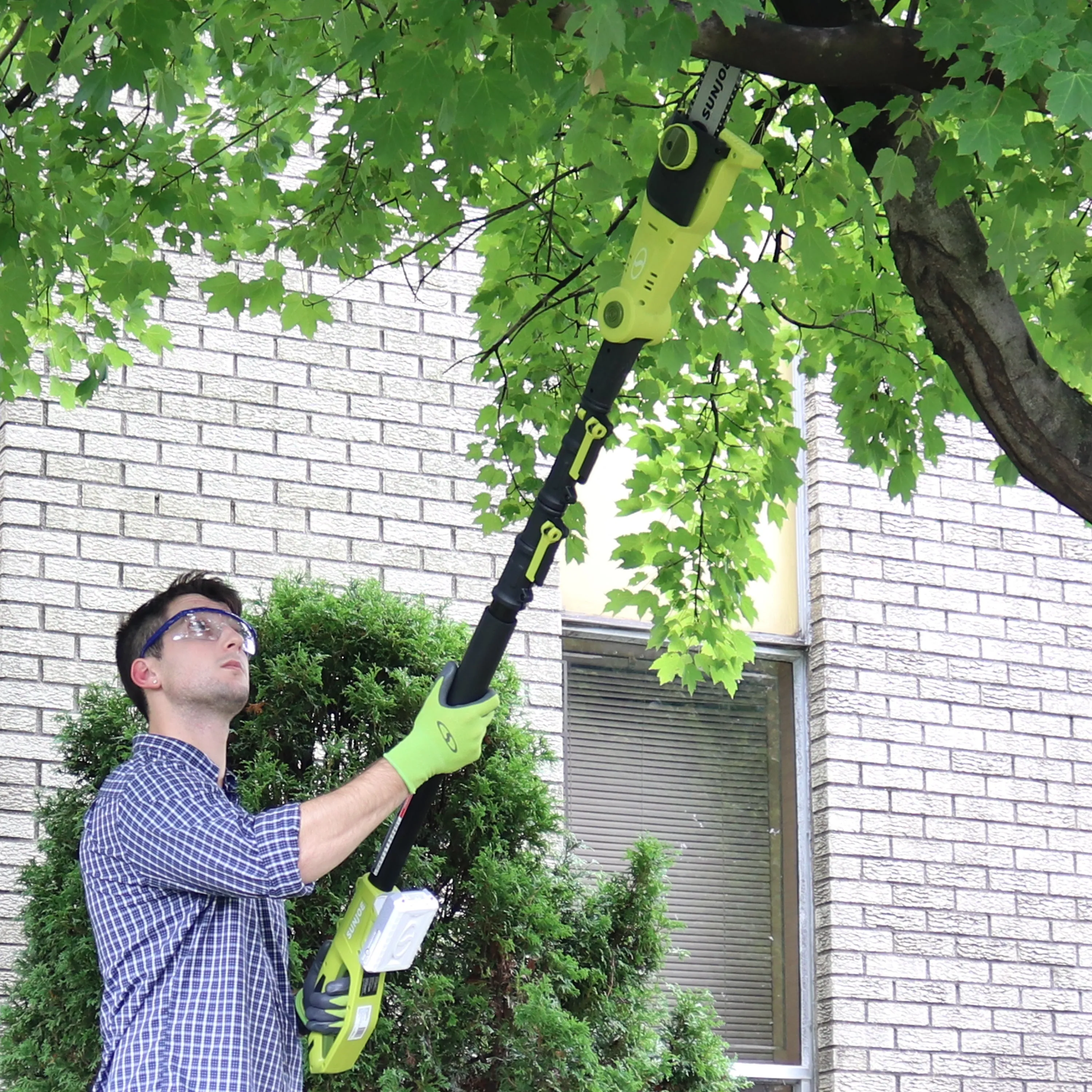 Sun Joe GTS4001C 24-Volt* 3-in-1 Yard Care Solution | Hedge Trimmer | Pole Saw | Leaf Blower | W/ 2.0-Ah Battery   Charger