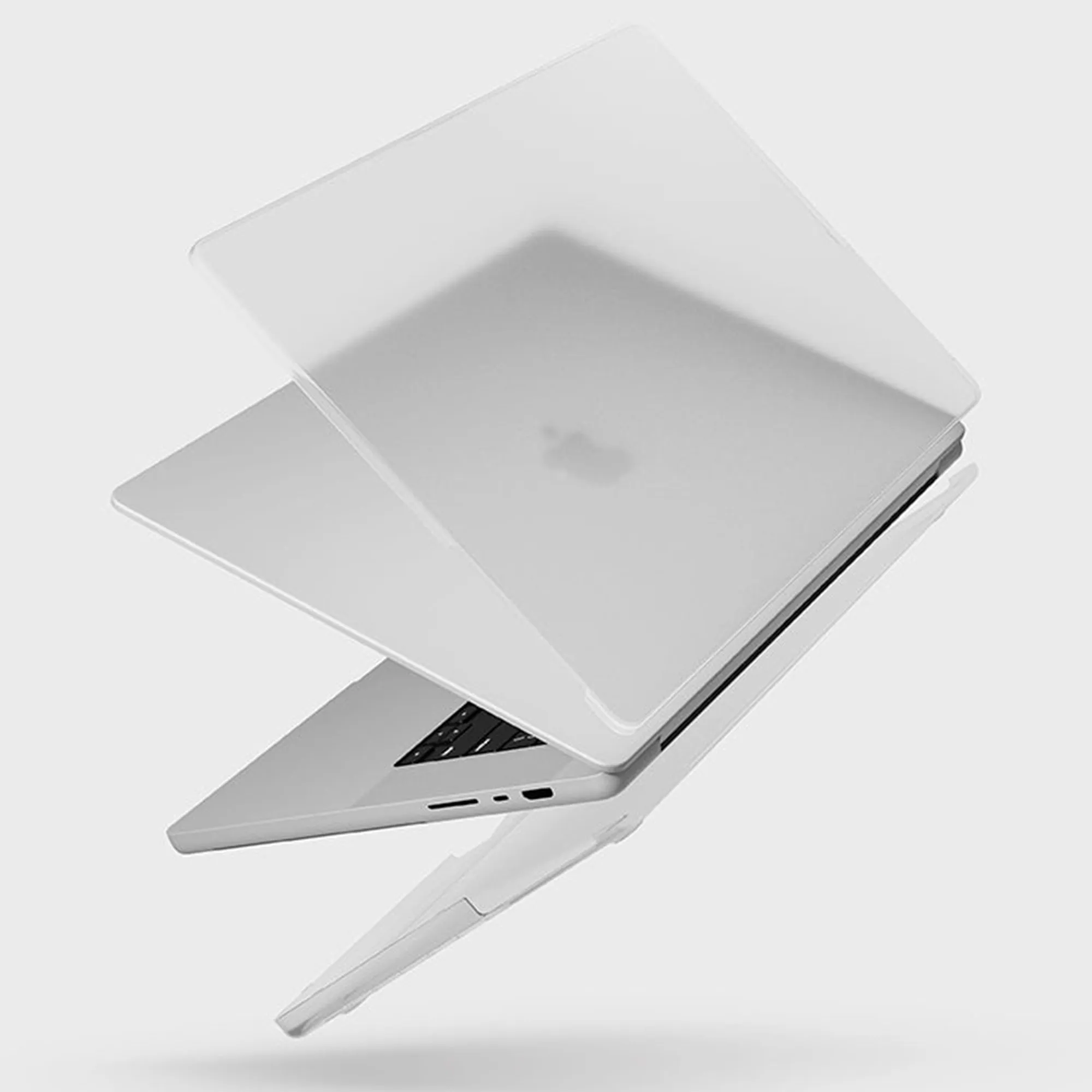 Uniq Husk Pro Claro Case for Macbook Pro 16" ( 2019 ) - Matte Clear Dove (Barcode: 8886463673423 )