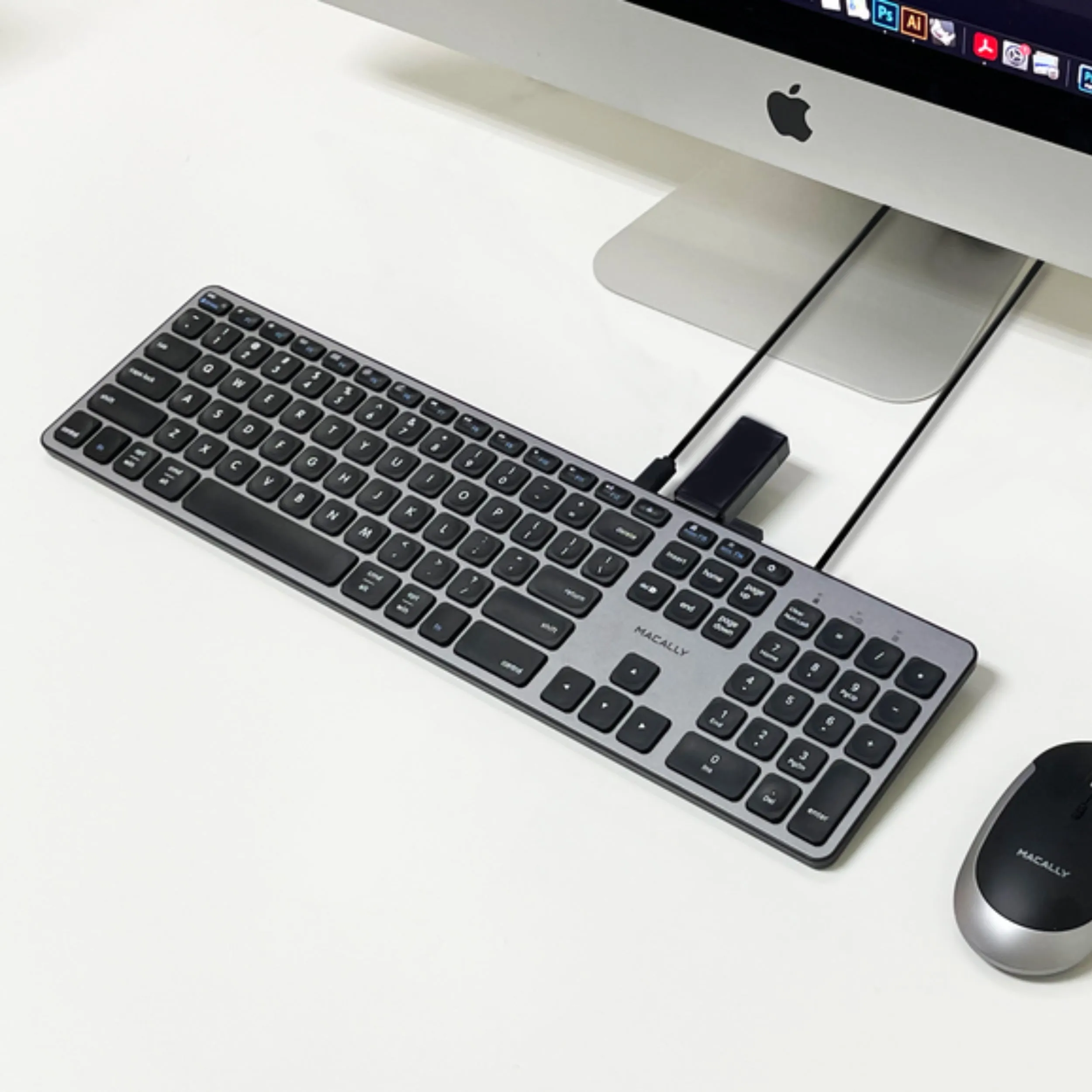 USB C Keyboard with USB Hub Ports For Mac