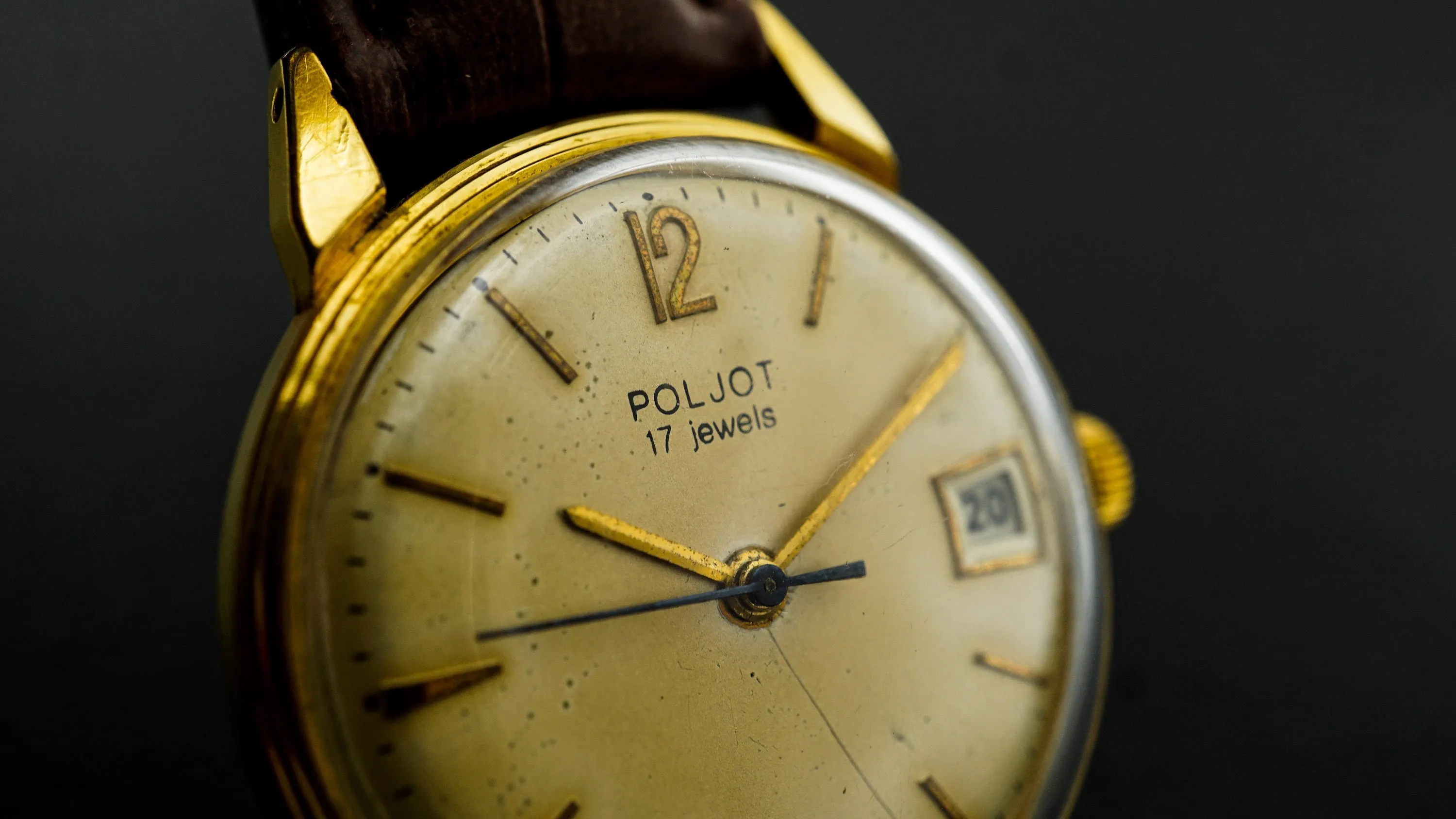 Vintage mechanical wristwatch Poljot 1MCHZ shock-resist