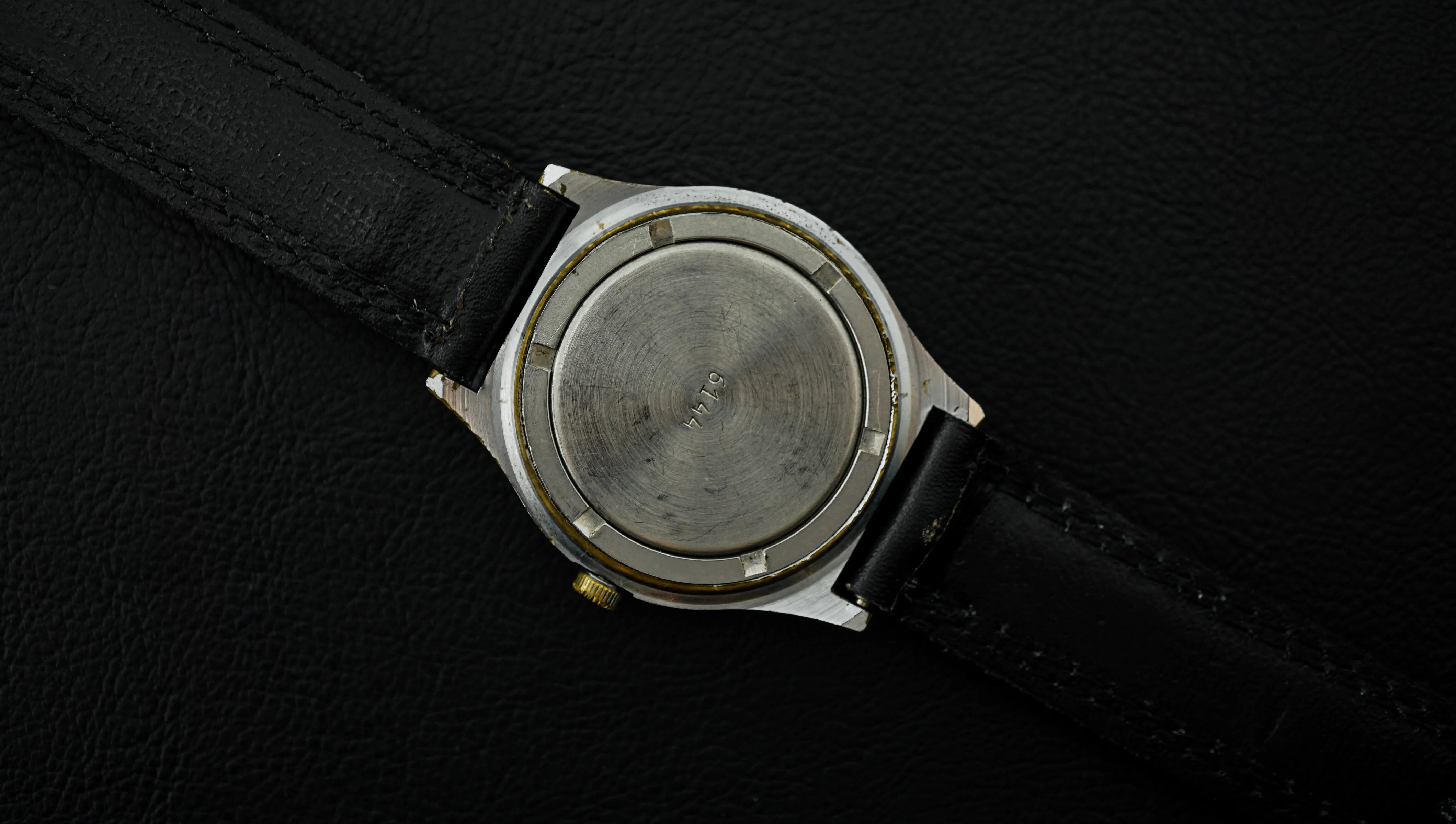 Vintage military Soviet mechanical men's watch Ofitserskiye Chaika